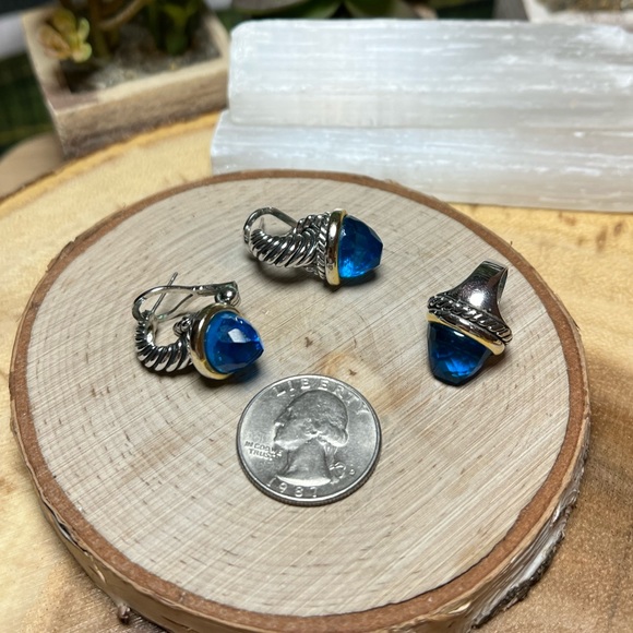 VTG| Faceted Blue Crystal & Silver Dangle Earrings Set 💙✨ - Picture 4 of 10